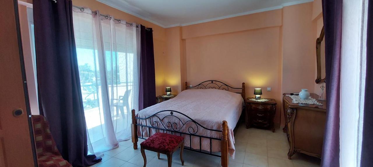Anastacias Apartment Artemida  Luaran gambar