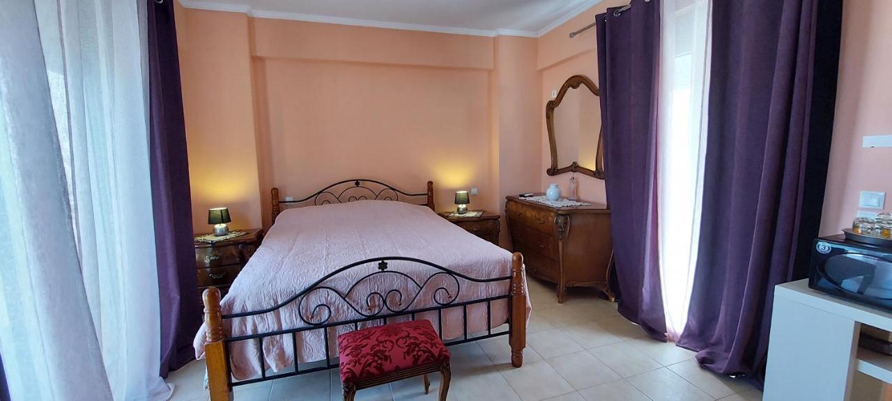 Anastacias Apartment Artemida  Luaran gambar