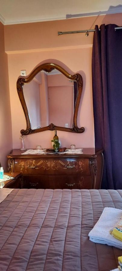 Anastacias Apartment Artemida  Luaran gambar
